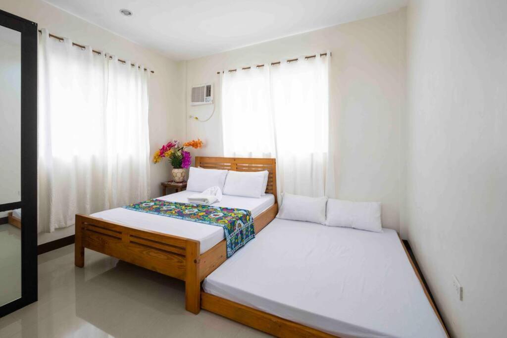 Four Bedroom Staycation House In Tagaytay Tagaytay City Εξωτερικό φωτογραφία