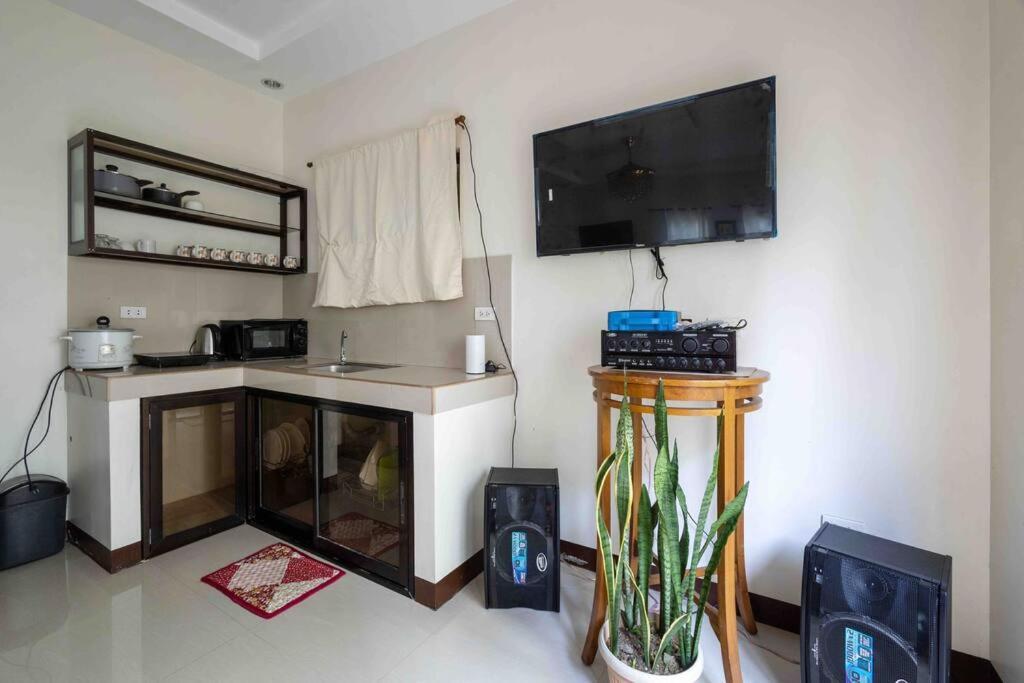 Four Bedroom Staycation House In Tagaytay Tagaytay City Εξωτερικό φωτογραφία